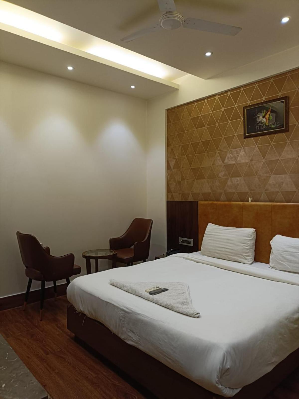 Hotel Parklane Agra (Uttar Pradesh) Eksteriør bilde